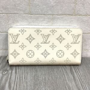 ルイヴィトン マヒナ ジッピーウォレット M69215