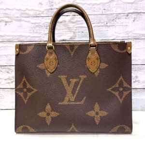 ルイヴィトン モノグラムジャイアントリバース オンザゴーMM M45321