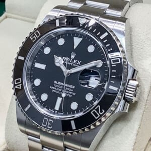 ロレックス サブマリーナ デイト 126610LN