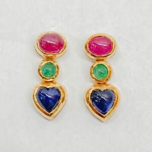 サファイアピアス K18