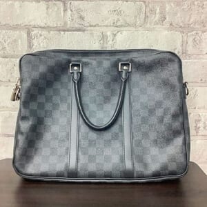 ルイヴィトン ダミエグラフィット ポルトドキュマンヴォワヤージュPM N41478 ストラップ無し