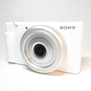 SONY ソニー コンパクトデジタルカメラ VLOGCAM ZV-1F (W) [ホワイト] 中古品
