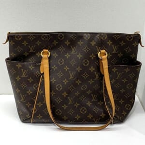 ルイヴィトン モノグラム トータリーPM M56688