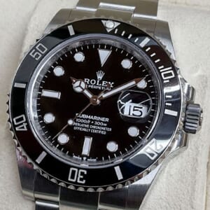 ロレックス サブマリーナ デイト 126610LN