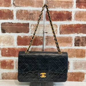 シャネル マトラッセ チェーンショルダーバッグ25 A01112 ラムスキン ゴールド金具