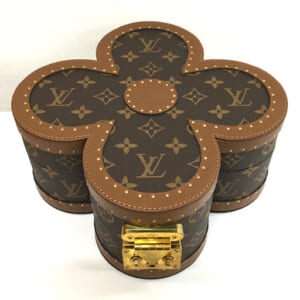 ルイヴィトン モノグラム ブルーミングボックス M11117