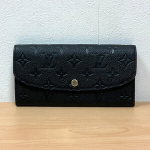 ルイヴィトン モノグラムアンプラント ポルトフォイユエミリー M62369