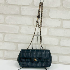シャネル チョコバー チェーンショルダーバッグ ラムスキン ゴールド金具