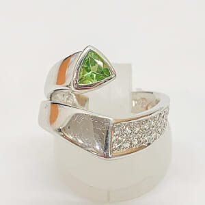 ペリドットリング 0.39ct