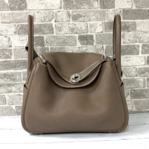 エルメス リンディ 26 トリヨンクレマンス エトゥープ シルバー金具