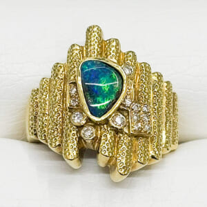 ブルーオパールリング 0.82ct