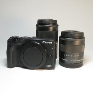 Canon キヤノン ミラーレス一眼カメラ EOS M3 ダブルズームキット ブラック 中古品