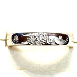 ダイヤモンドリング 0.07ct