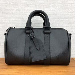 ルイヴィトン モノグラムミッドナイト キーポルバンドリエール25 M28369 中古品