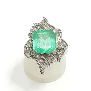 エメラルドリング 3ct