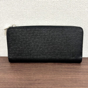 ルイヴィトン タイガ ジッピーウォレットホリゾンタル M31071 中古品