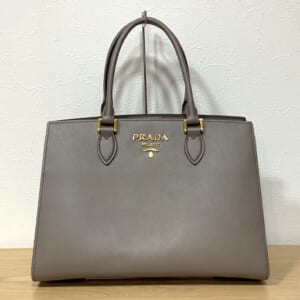 プラダ サフィアーノレザー2WAYトートバッグ 1BA228