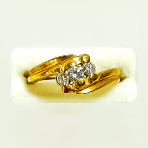 ダイヤモンドリング 0.3ct