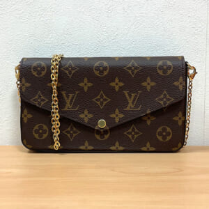 ルイヴィトン モノグラム ポシェットフェリシー M61276 中古品