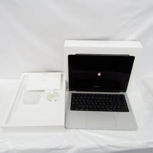 Apple アップル ノートPC MacBook Pro Liquid Retina XDRディスプレイ 14.2 MW2W3J/A シルバー 16GB/M4/SSD512GB 中古品
