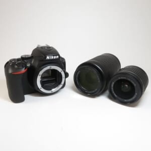 Nikon ニコン デジタル一眼レフカメラ D5600 18-55VR + 70-300 VR Kit 中古品 