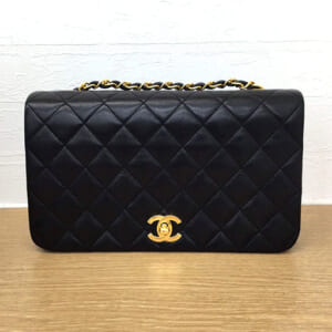 シャネル マトラッセ チェーンショルダーバッグ23 M61697 ラムスキン ゴールド金具