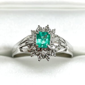 ダイヤモンドリング 0.3ct