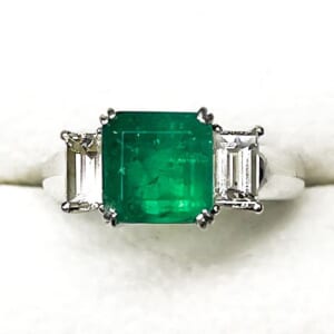 エメラルドリング 2.34ct