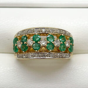 エメラルドリング 0.91ct