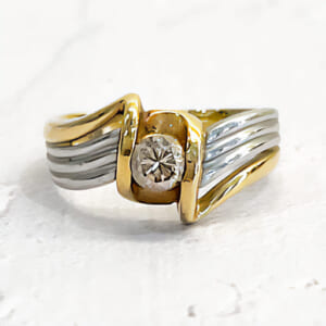 ダイヤモンドリング 0.3ct