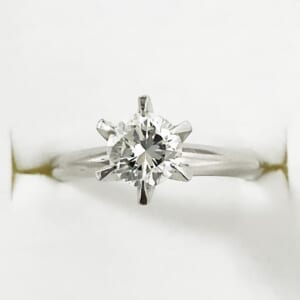 ダイヤモンドリング 0.83ct