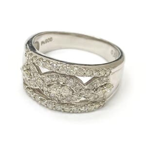 ダイヤモンドリング 0.6ct