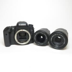 Canon キヤノン デジタル一眼レフカメラ EOS 8000D ダブルズームキット ブラック 中古品