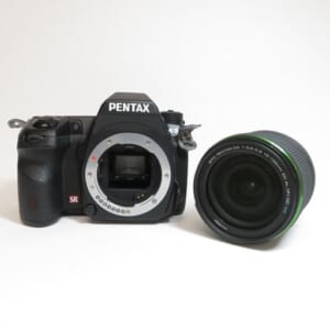 PENTAX ペンタックス デジタル一眼レフカメラ K-5 smc PENTAX-DA18-135mmレンズキット 中古品