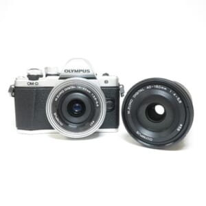 オリンパス OLYMPUS ミラーレス一眼カメラ OM-D E-M10 Mark II EZダブルズームキット シルバー 中古品
