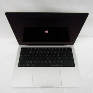 Apple ノートPC MacBook Pro 14.2インチ Liquid Retina XDRディスプレイ MDE44J/A シルバー M5/16GB/SSD512GB 中古品