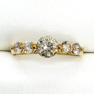 ダイヤモンドリング 0.7ct
