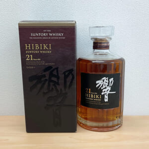 響 21年 ホログラムシール有 現行箱 響(QRコード)シール有