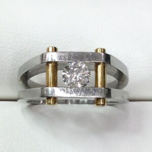 フェスタリア ダイヤモンドリング 0.385ct