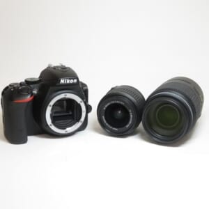 Nikon ニコン デジタル一眼レフカメラ D5500 ダブルズームキット 18-55 + 55-300mm 中古品